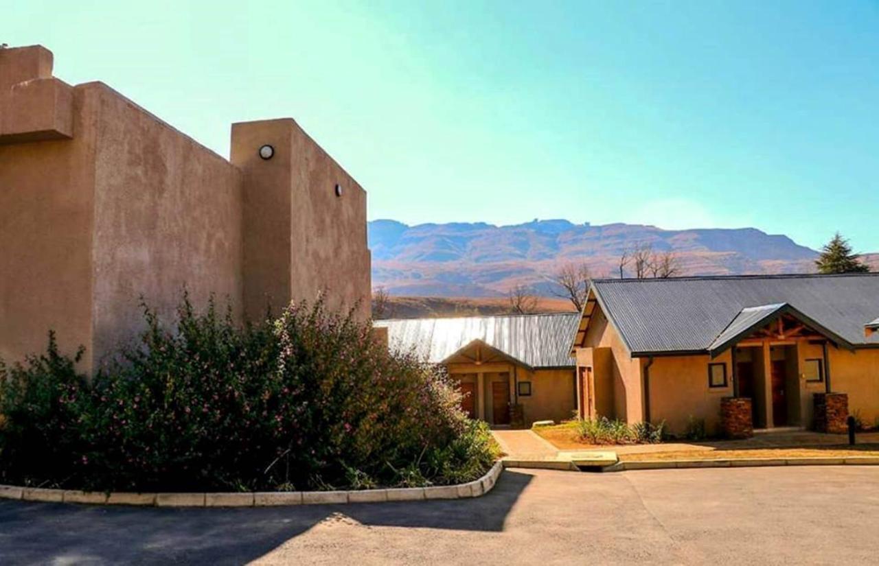 Resort Premier Sani Pass